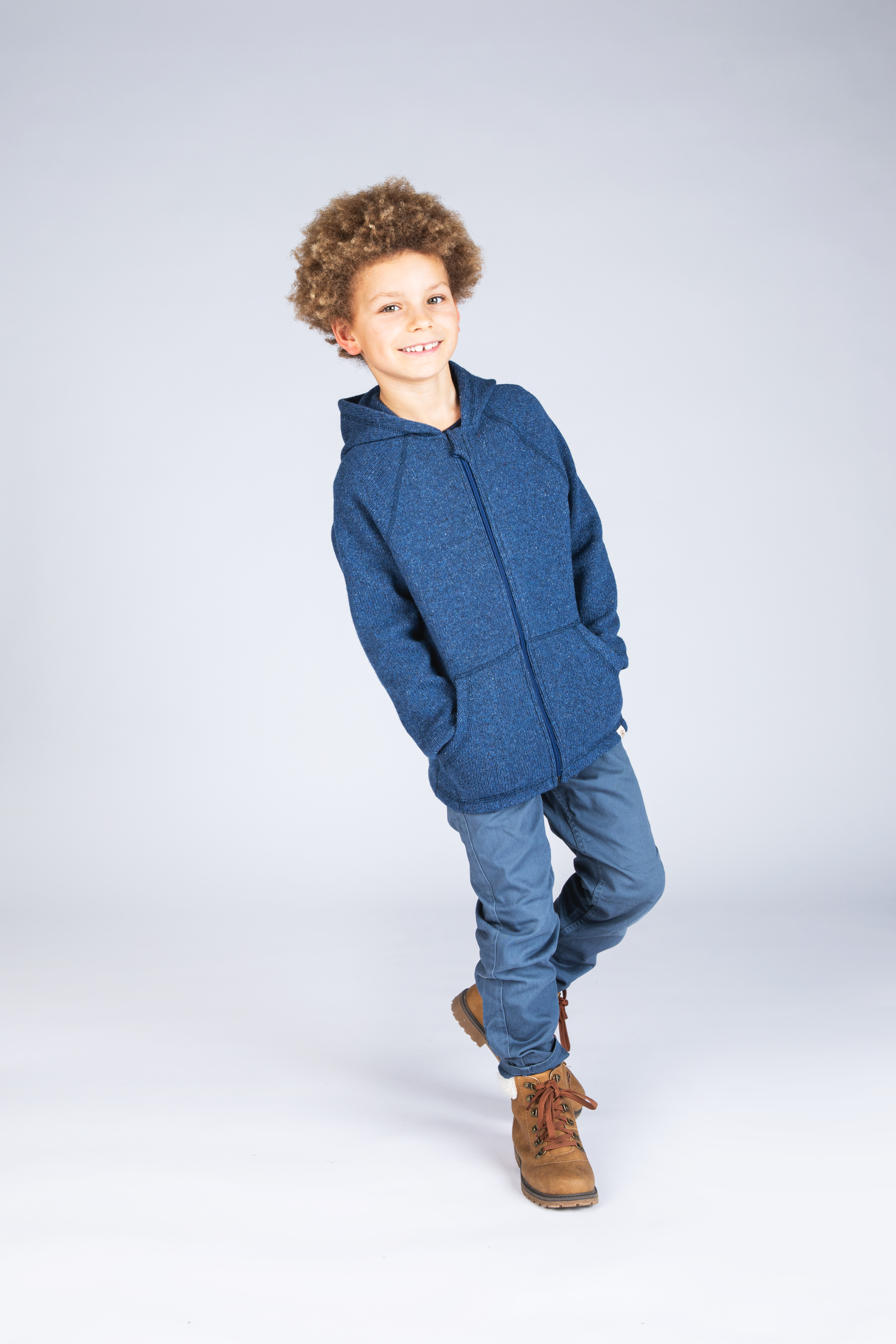 Kinder Kapuzenjacke mit Reißverschluss aus Merinowolle & Seide – Recyclinggarn